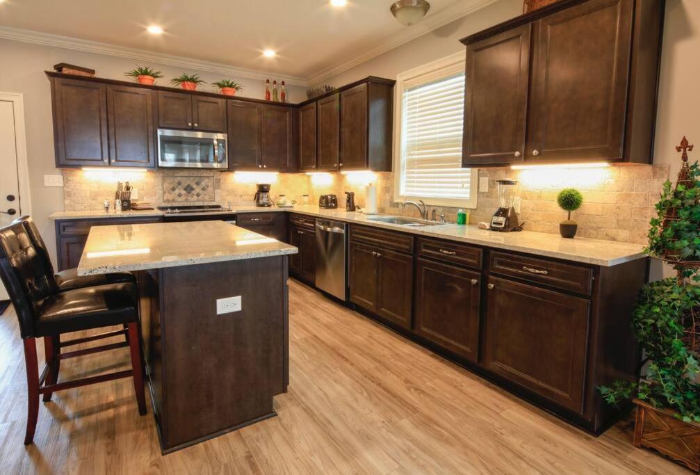 Luxury 2 Bedroom Townhouse #3 Lake Charles Exterior foto