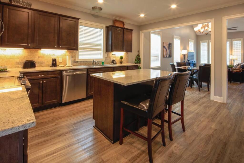 Luxury 2 Bedroom Townhouse #3 Lake Charles Exterior foto